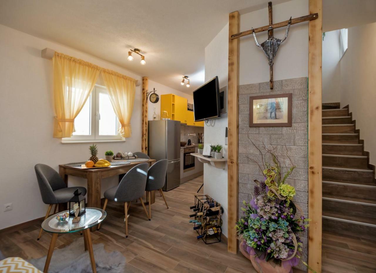 Apartment Cesarica Baška Voda Kültér fotó